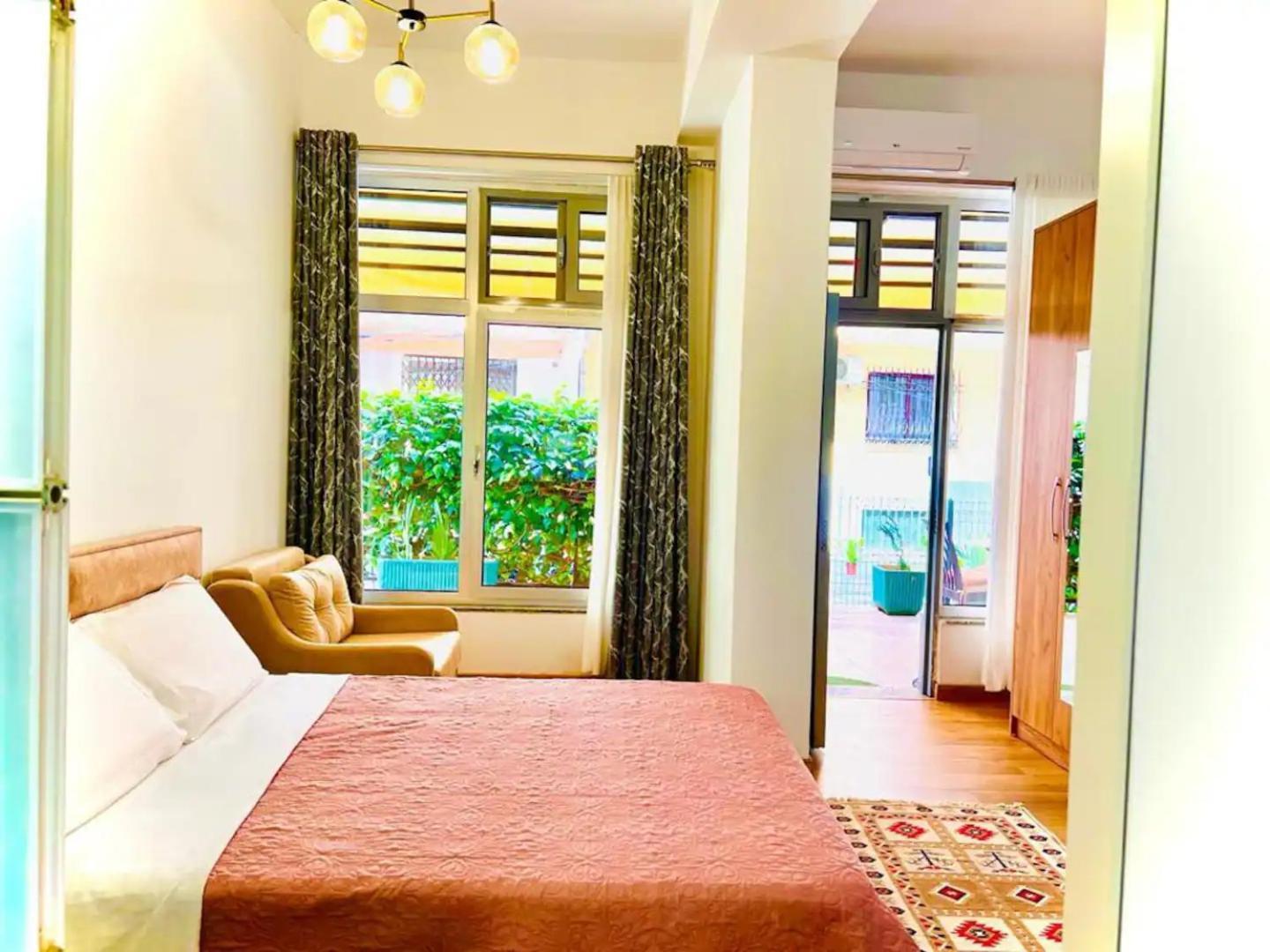 Comfy Studio In City Center Tirana Buitenkant foto